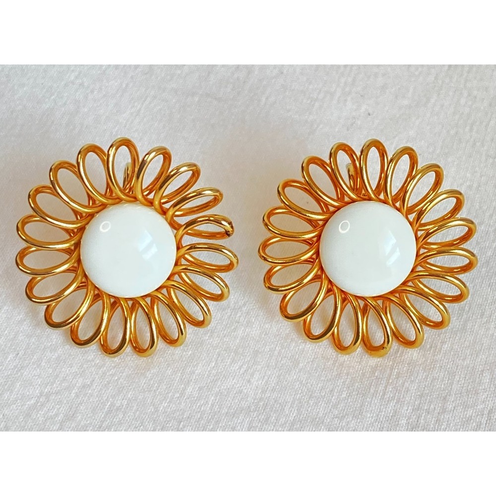 💎Emmons Signed Large Gold Tone White Cabochon Sunflower Clip On Earrings